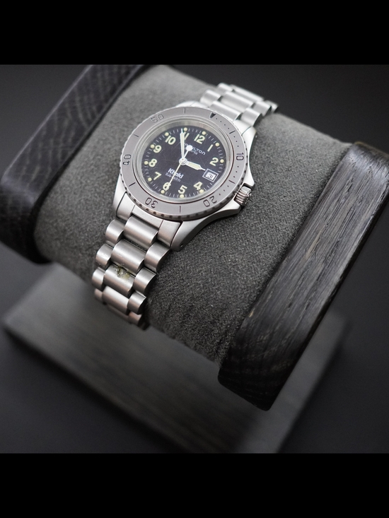 Vintage Hamilton Khaki Sub 660ft Diver 31mm Black Dial Quartz Ladies Watch 8587B main image 7